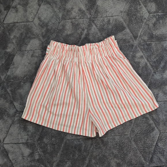 DAVI & DANI Striped Paperbag Waist Shorts in White Coral Tan Cotton Western Lrg. - Picture 7 of 8